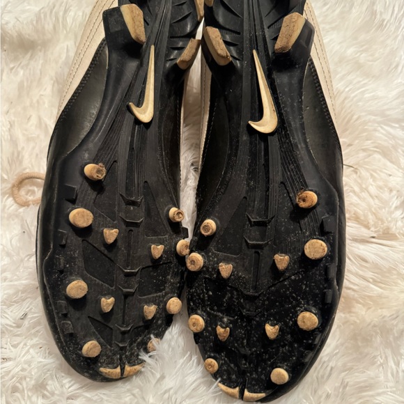 Mens Nike Baseball Cleats size 10 - Picture 3 of 4